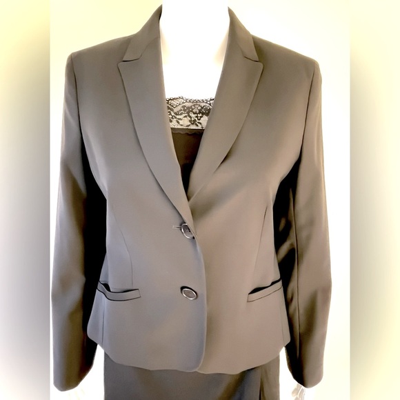 Talbots brand black fine wool classic & chique blazer & pants 2 Pc suit US 8 - Picture 3 of 16